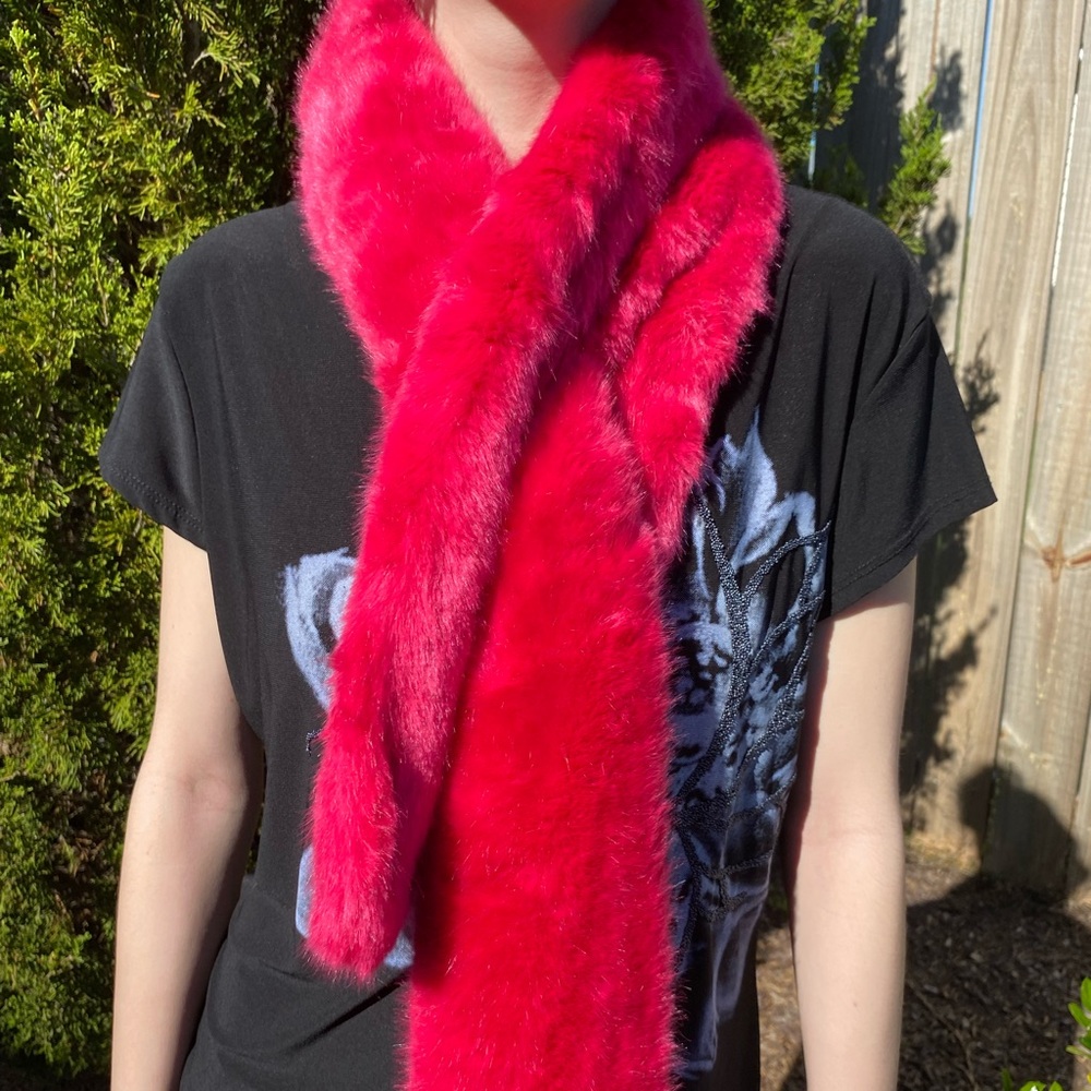 Y2K Barbiecore Hot Pink Faux Fur Talbots Scarf